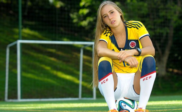 La futbolista Nicole Regnier recibe amanazas de muerte por cambiar de equipo