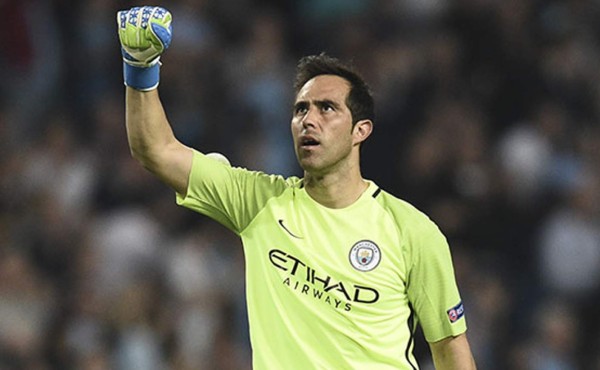 Claudio Bravo: 'La única forma de parar al Barcelona es con intensidad'