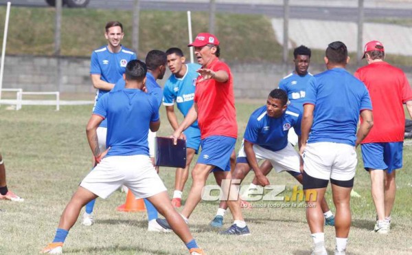 ¿Buen ambiente y nuevo fichaje?: Así se vio el regreso de Brayan Beckeles al entrenamiento de Olimpia