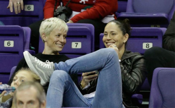 Le dio el sí: Megan Rapinoe se compromete con su novia, la romántica forma en que se lo pidió&nbsp;&nbsp;&nbsp;