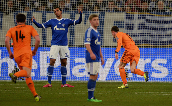 Un intratable Real Madrid le dio tremenda paliza 6-1 al Schalk04