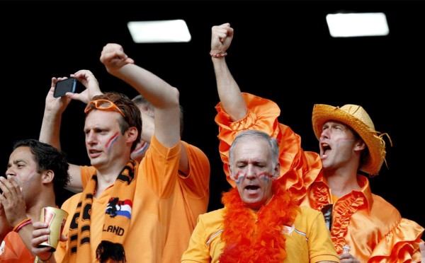 España - Holanda: las espectaculares fotos del ambiente.