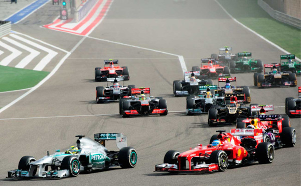 Vettel fue imparable y ganó fácil en Bahrein.