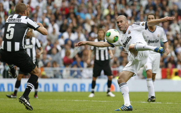 Leyendas del Real Madrid vs leyendas del Juventus