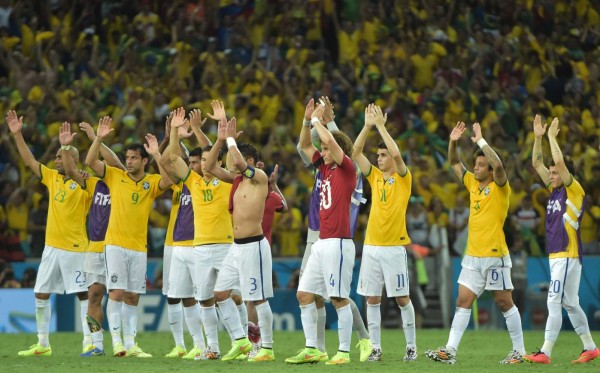 Brasil avanza a semifinales pidiendo la hora ante Colombia