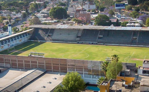 ¡Con uno de Honduras! Grandes estadios que fueron abandonados