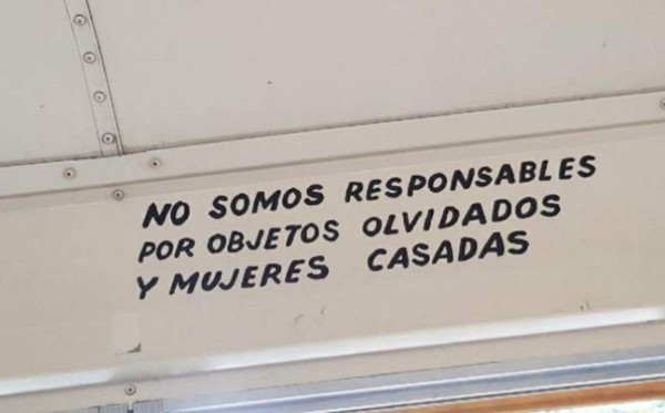 ¡Para morirse de la risa! Los insólitos mensajes que se ven en buses y taxis de Honduras