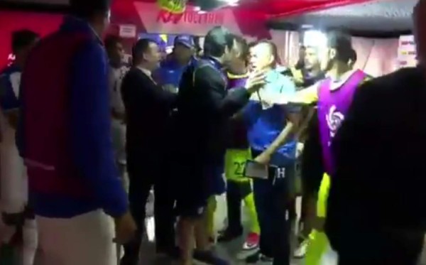 ¿No lo viste? Qué gesto hizo que Amado Guevara explotara y a quién saludó Pinto