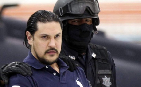 Sin lujos, muy humilde y en casa de su papá: Así vive el paraguayo Salvador Cabañas