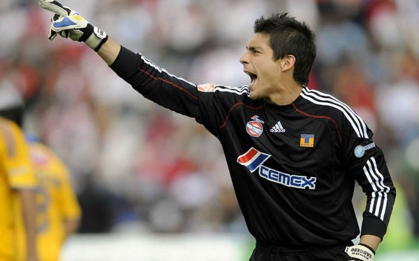 Cirilo Saucedo hace las de Honda y pide trabajo en Twitter: ''Ya no cobro caro''