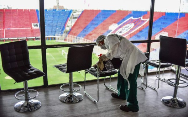 Los grandes estadios de fútbol que serán utilizados para atender a personas con coronavirus