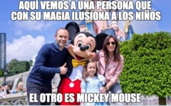 Los mejores memes de Iniesta y su adiós del Barça donde hacen pedazos a Messi