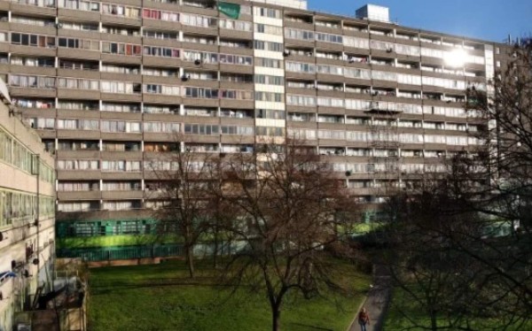 La impactante historia de un jugador del Arsenal: Barrio peligroso, crimen y pandillas