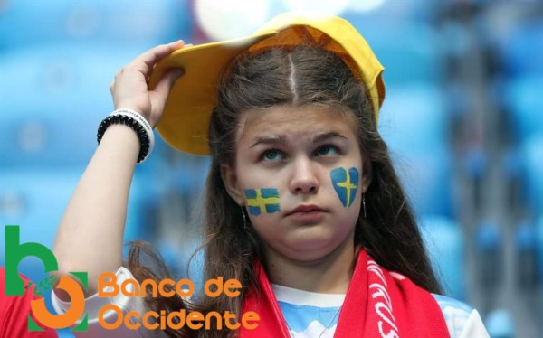 EL COLOR: Todas las imágenes del ambiente del Suecia vs Suiza