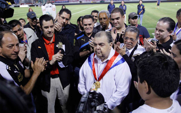 Copa Centenario: gran fiesta en honor de Olimpia .