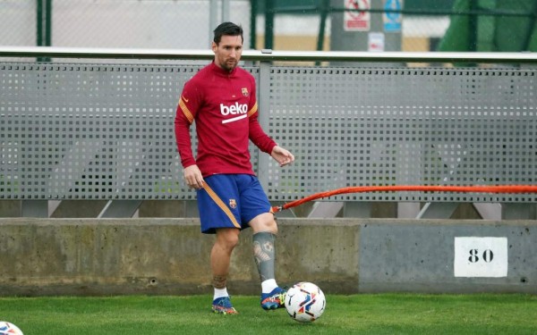 Messi se une al grupo y muestra otra imagen: así fue el entrenamiento del Barcelona previo al primer amistoso