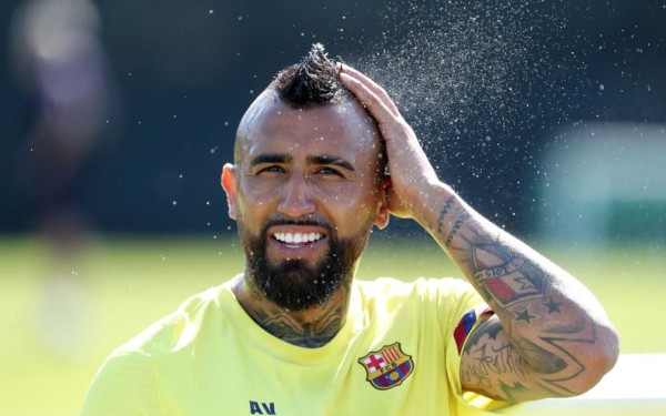 Barcelona: La trenza de Griezmann y las mascarillas que pusieron a la venta para evitar el COVID-19