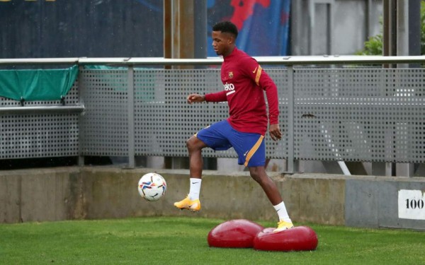 Messi se une al grupo y muestra otra imagen: así fue el entrenamiento del Barcelona previo al primer amistoso
