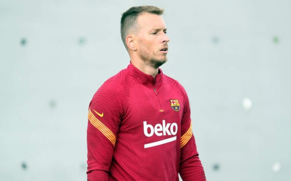 Con una novedad y a todo vapor: Así fue el entrenamiento del Barcelona con el regreso de Messi