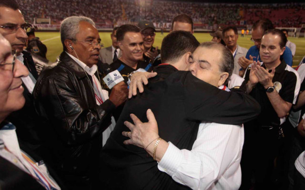 Copa Centenario: gran fiesta en honor de Olimpia .