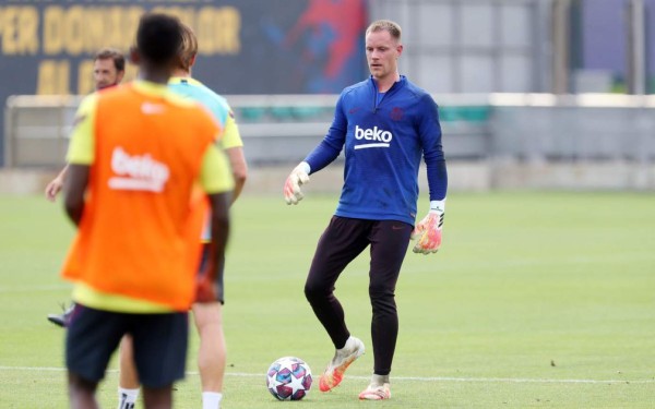 Barcelona regresa a los entrenamientos y Messi sorprende con sus peculiares y nuevos botines