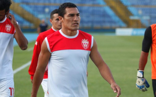 Dos en España: Futbolistas hondureños que se retiraron jugando en el extranjero