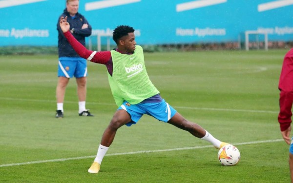 Sorpresa en el entrenamiento del Barcelona con el regreso del heredero de Messi y la afición se ilusiona