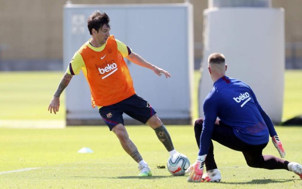 Barcelona: La trenza de Griezmann y las mascarillas que pusieron a la venta para evitar el COVID-19
