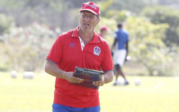 Fichajes Honduras: Olimpia ficha a dos, hondureño interesa en Europa y dos suenan en Argentina