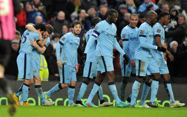 Manchester City venció al Sheffield sufriendo