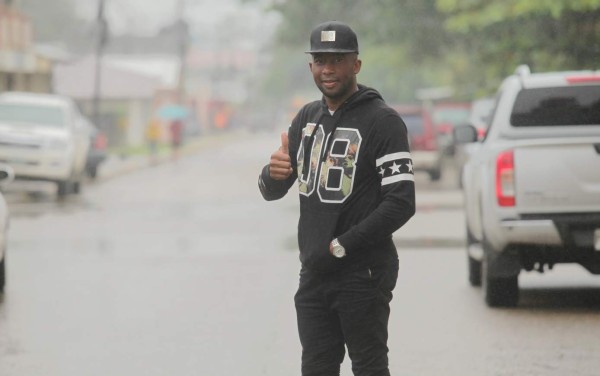 Al delantero Jerry Palacios en Tocoa lo tratan como actor de Hollywood