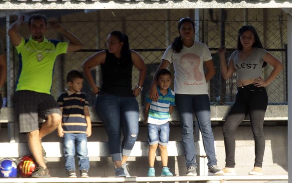 EN FOTOS: ¡Así se vive el Ascenso en el fútbol de Honduras!