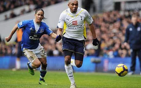 CR7, Rooney, Zlatan y hasta el legendario Paul Scholes: Las grandes figuras que enfrentó Wilson Palacios en Europa