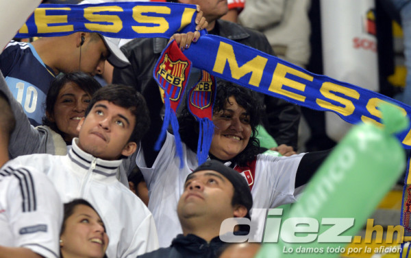 Messi y Neymar en amistoso benéfico en Perú
