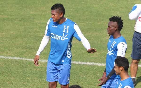 La felicidad de Costly al volver a poner la camisa de Honduras