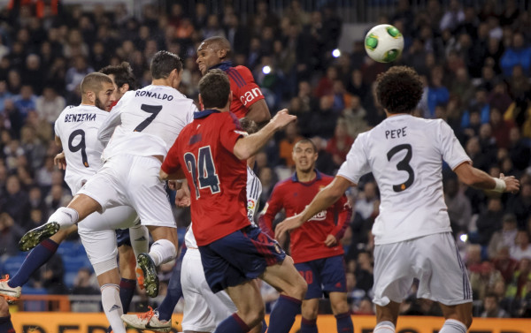 Real Madrid toma ventaja contra el Osasuna