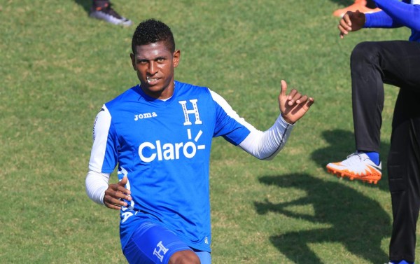 La felicidad de Costly al volver a poner la camisa de Honduras