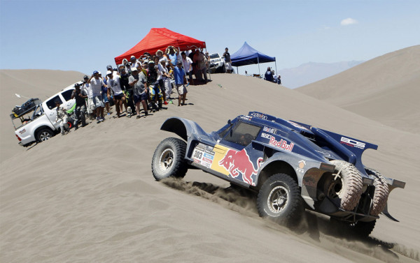 El Rally Dakar 2014 más extenso y exigente que los anteriores .