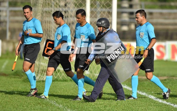 Las curiosas imágenes que no viste en TV de la fecha 13 en Honduras