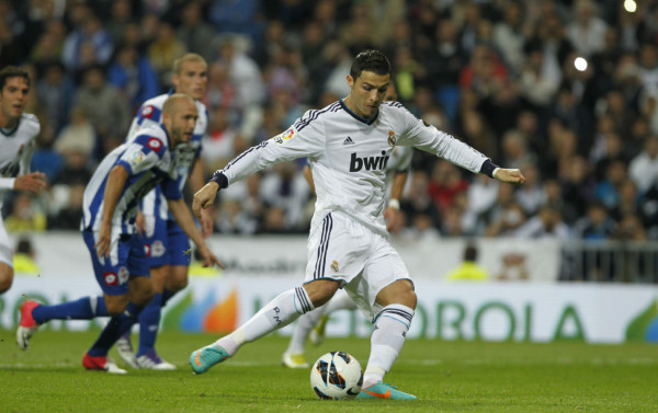 Real Madrid golea antes del clasico con hat trick de CR7.
