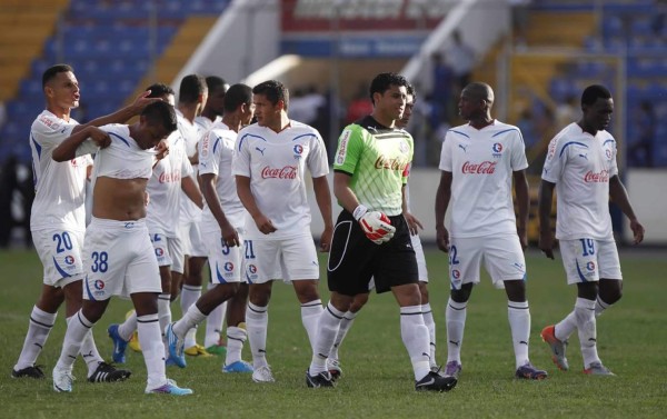 Así han evolucionado las camisas del Olimpia, ahora va con otra marca