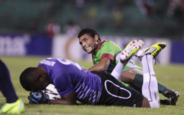 Marathón y Parrillas One abre el Clausura empatando