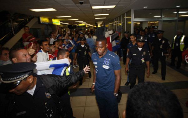 El color en Panamá tras la llegada de Honduras.