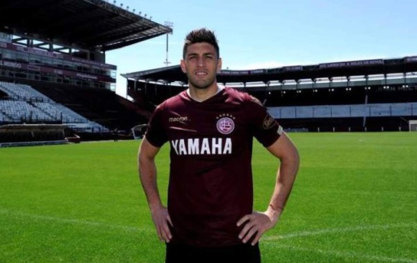 Diario AS pone al hondureño Cristian Cálix como uno de los mejores fichajes de la Liga MX