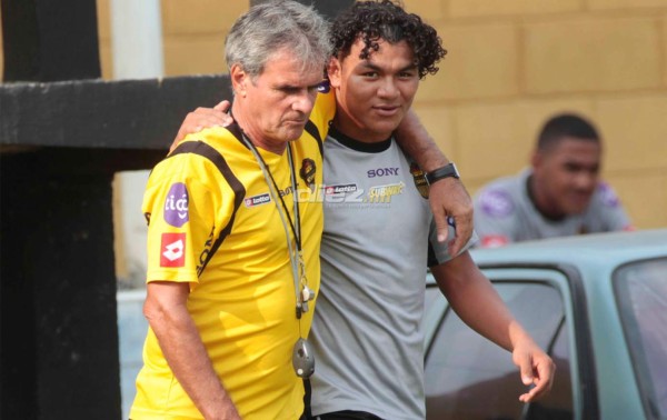 El mensaje de Mario Zanabria a Mario Martínez tras su salida del Real España