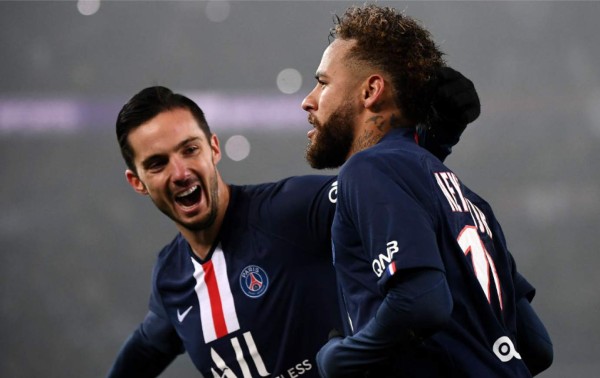 La polémica no se ha terminado: Neymar hace un gol y manda a callar a la afición del PSG