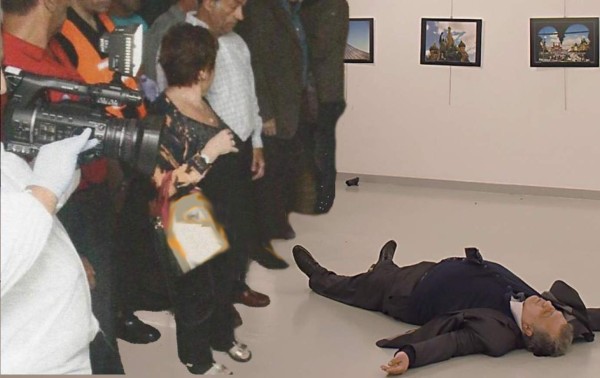 ¡QUÉ TERRIBLE! Así fue el cruel asesinato del embajador de Rusia en Turquía