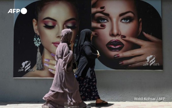 Dolorosa realidad en Kabul: así lucen las calles de la ciudad por el nuevo régimen talibán; las mujeres son borradas