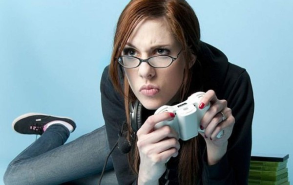 Hay más mujeres adultas que hombres menores de 18 años jugando videojuegos