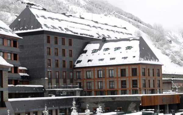 Messi suma un nuevo hotel a su patrimonio: Así es por dentro y por fuera el Himalaia Baqueira